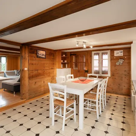 Cosy Swiss Apartman *